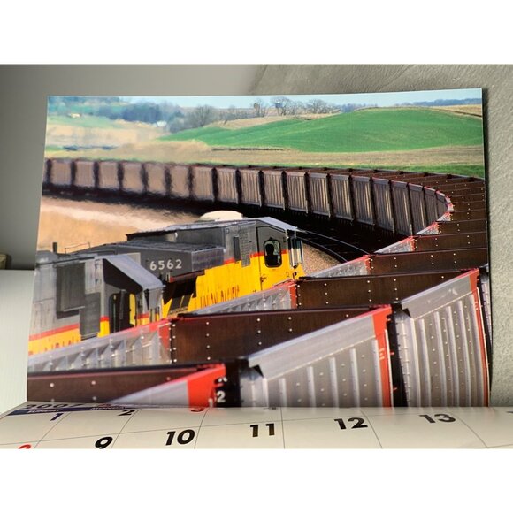 Union Pacific 2007 Train Locomotive Calendar Collectible Vintage Railway Photogr - Picture 4 of 10